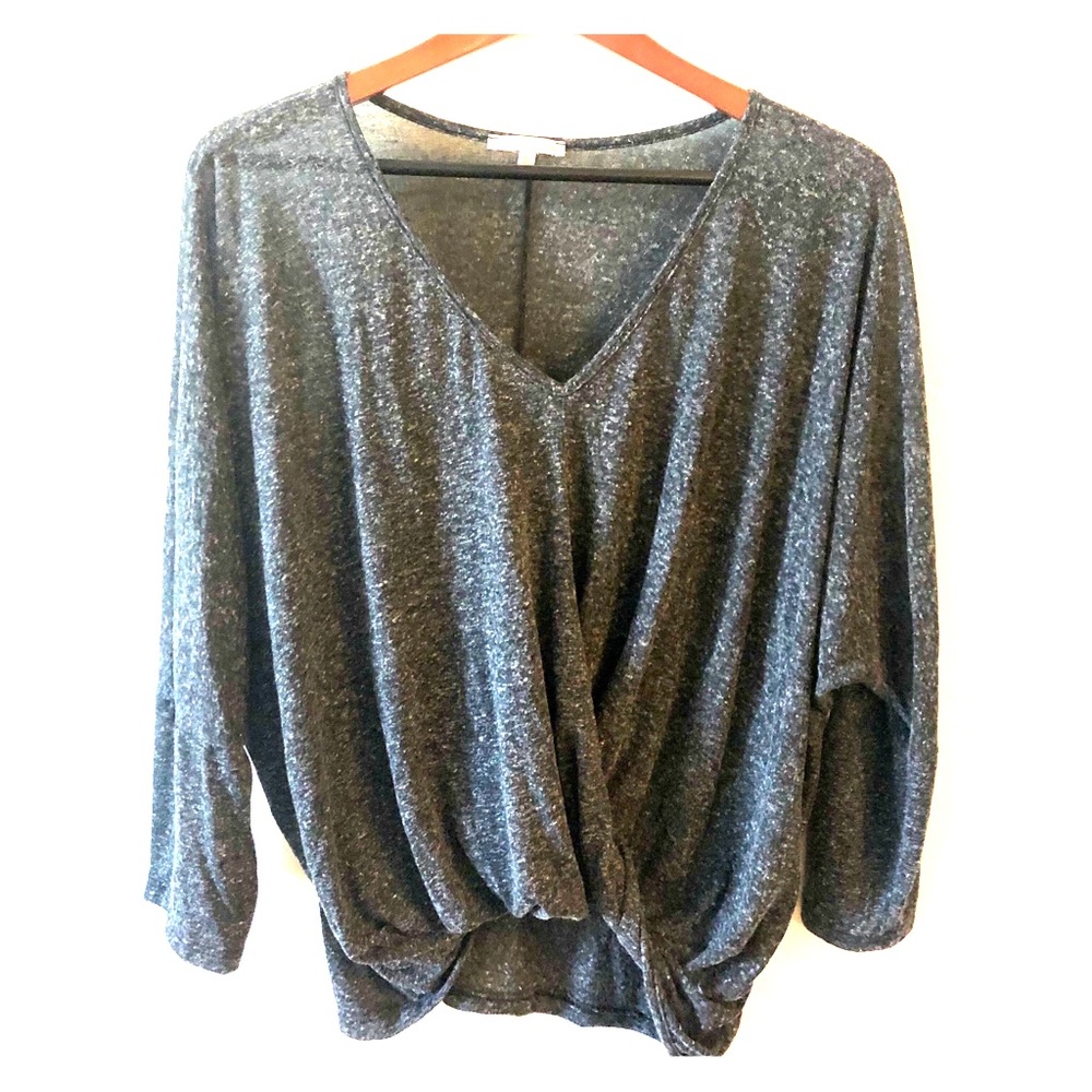 Charlotte Russe sz XL lightweight twist front top